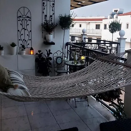 דירה Paramount Gardens C202 *