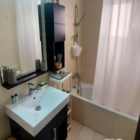 Апартаменти Paramount Gardens C202 Ларнака
