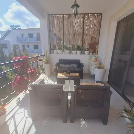 דירה Paramount Gardens C202 לרנקה