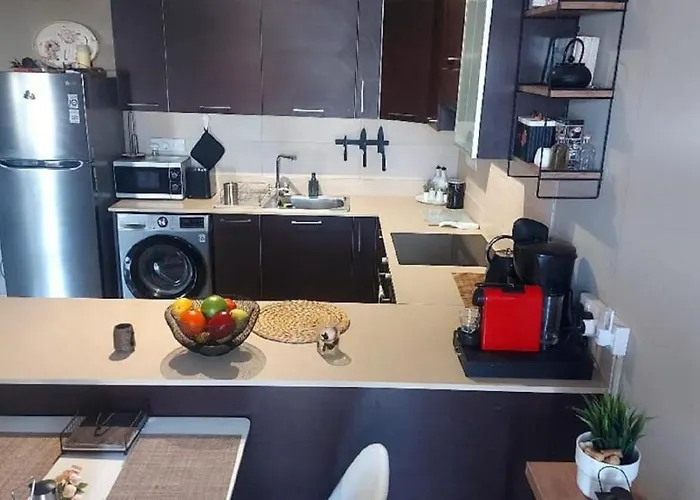 Paramount Gardens C202 Appartement