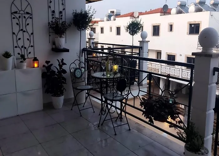 Apartment Paramount Gardens C202